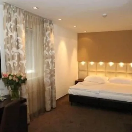 Hotel City-ost 3*