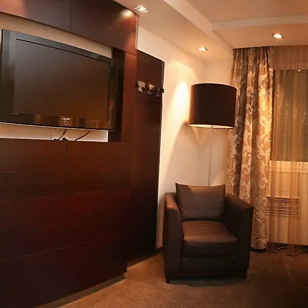 City-ost Hotel
