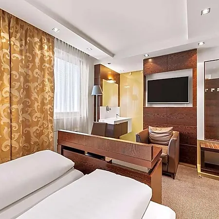 City-ost Hotel 3*