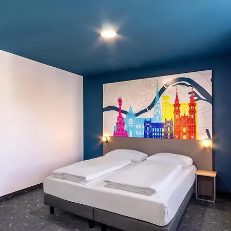 City-ost Szálloda 3*