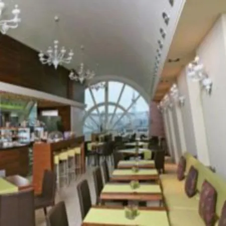 City-ost Hotel